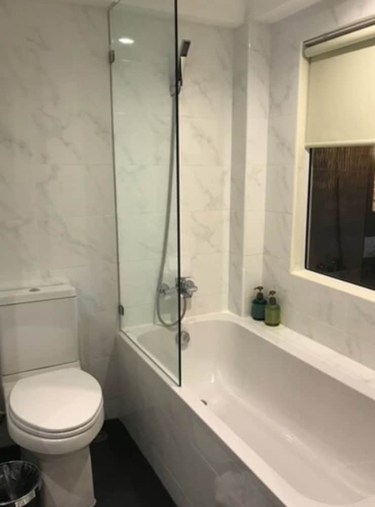 Premium Double Room - Photo 6