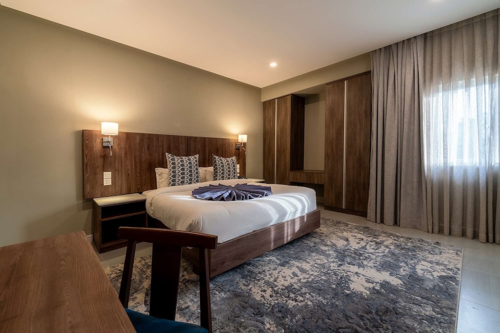 Executive Suite, 2 Queen Beds, Non Smoking photo 1