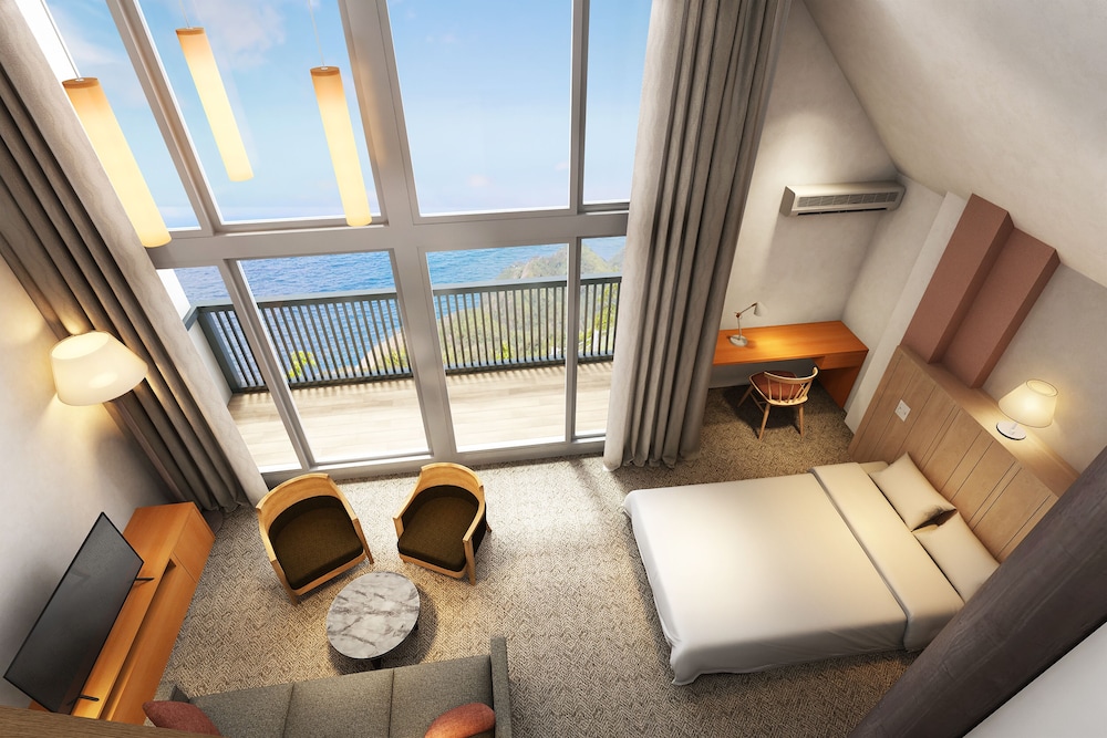 Deluxe Triple Room, Non Smoking, Sea View