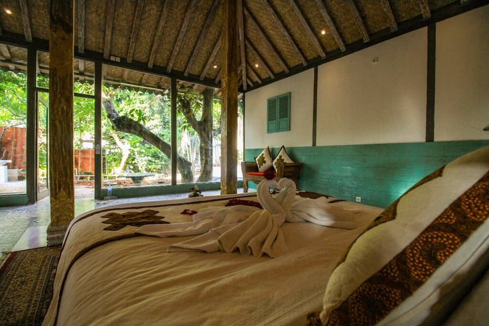 Royal Villa - Photo 10