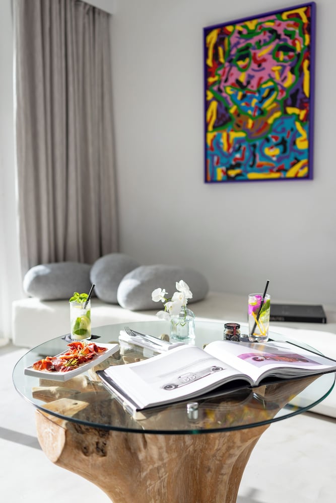 Deluxe Double Room, Garden View - Photo 2