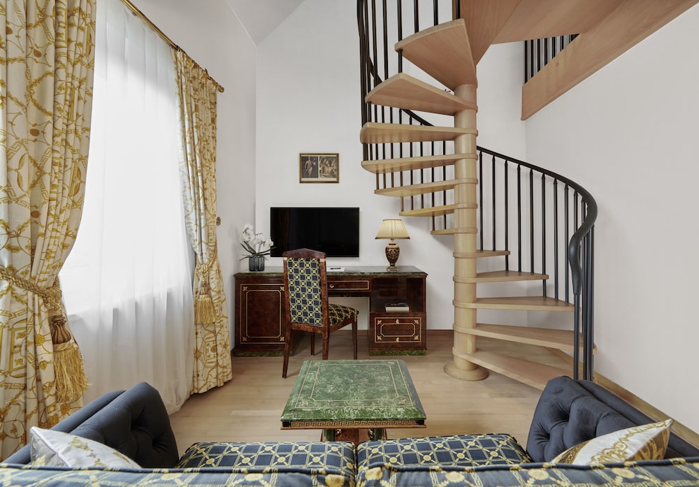 Signature Double Room - Photo 8