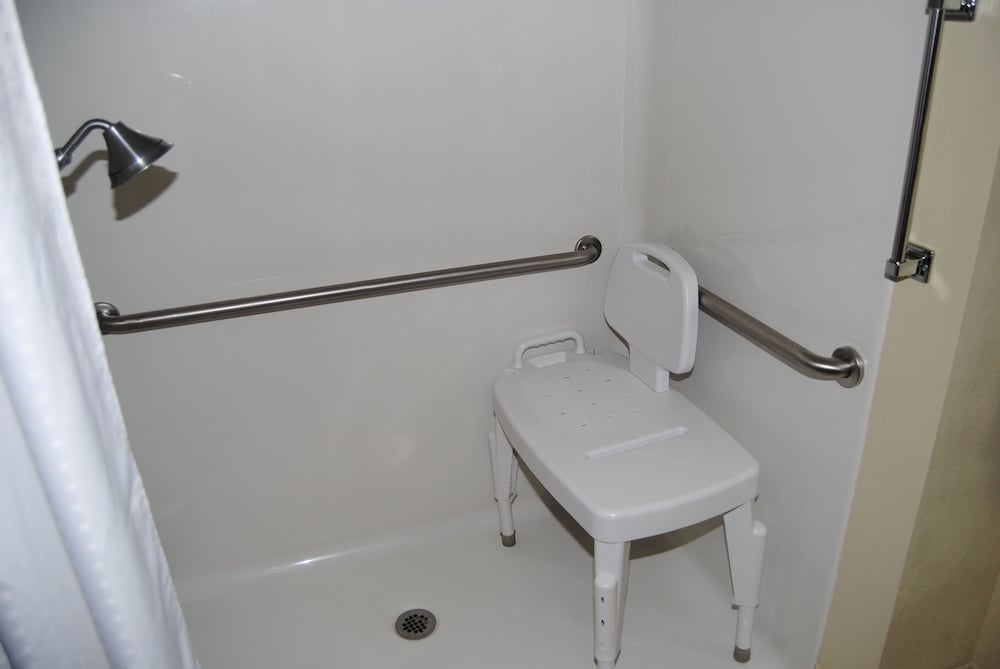 Suite, 1 Queen Bed with Sofa bed, Accessible (Mobility, Accessible Tub) - Photo 1