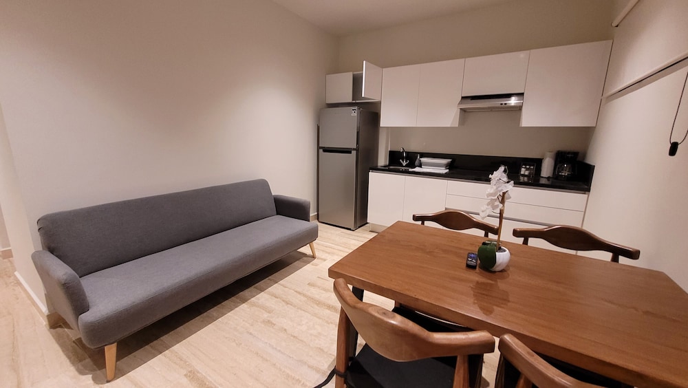 Apartment, 1 Bedroom, Accessible, Smoking
