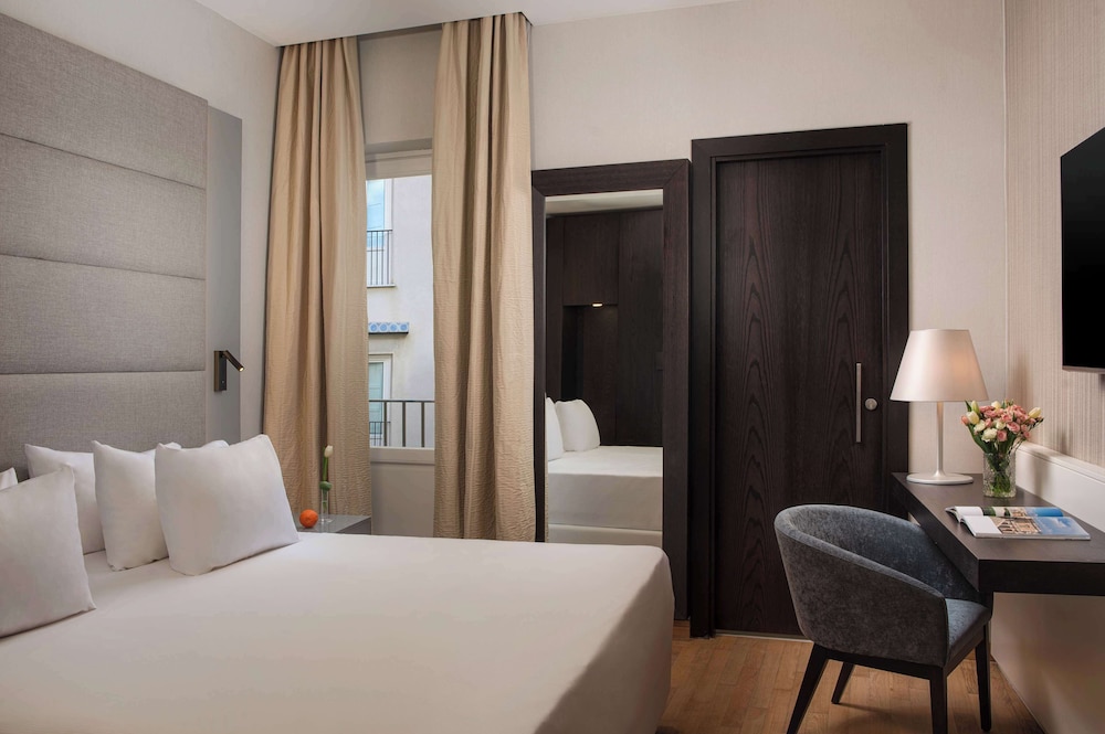 Superior Room - Photo 2