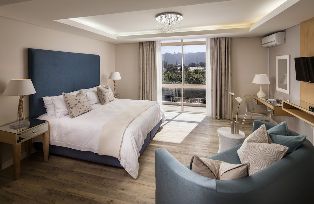 Non-Sea Facing Room - Photo 5
