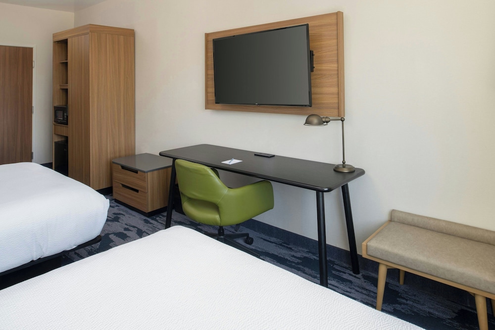 Suite, Multiple Beds - Photo 5