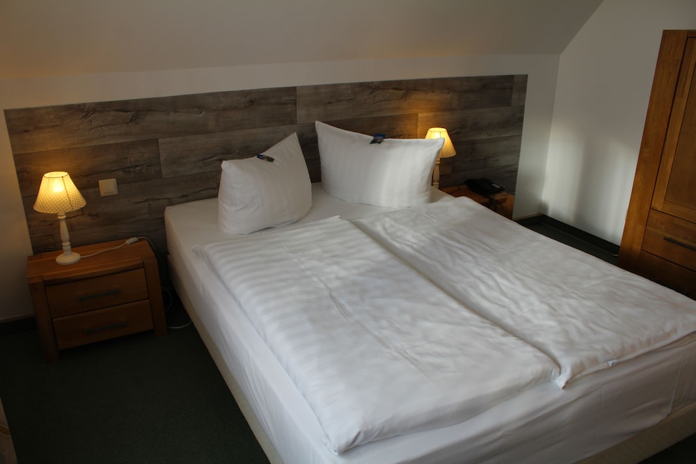 Economy Double Room (limited view) photo 3
