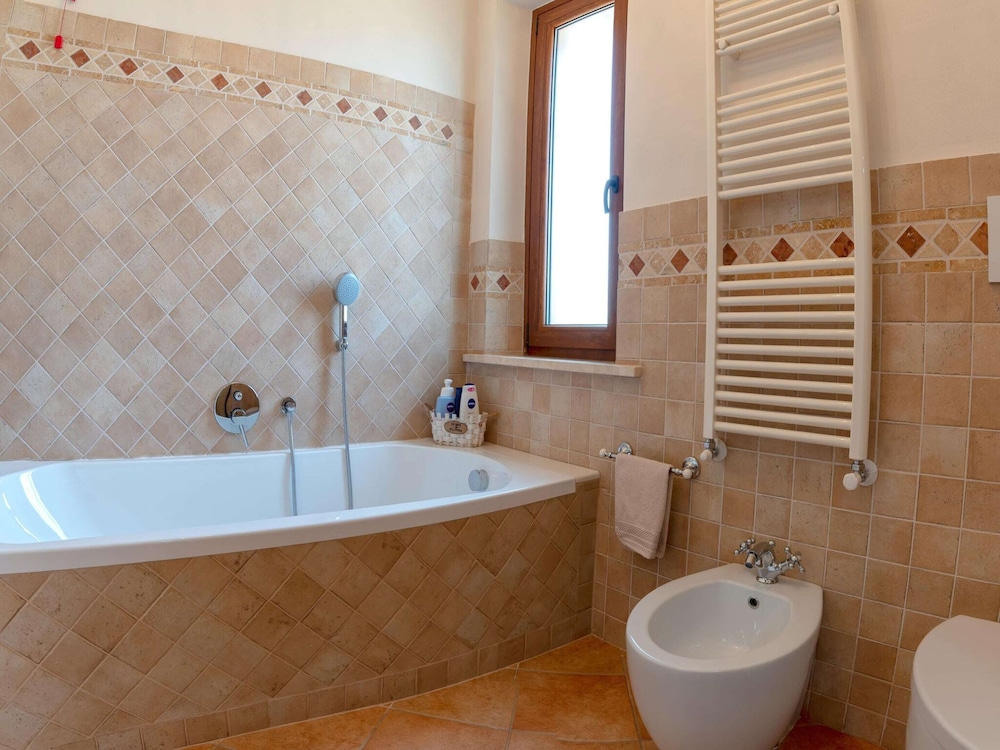 Villa photo 3
