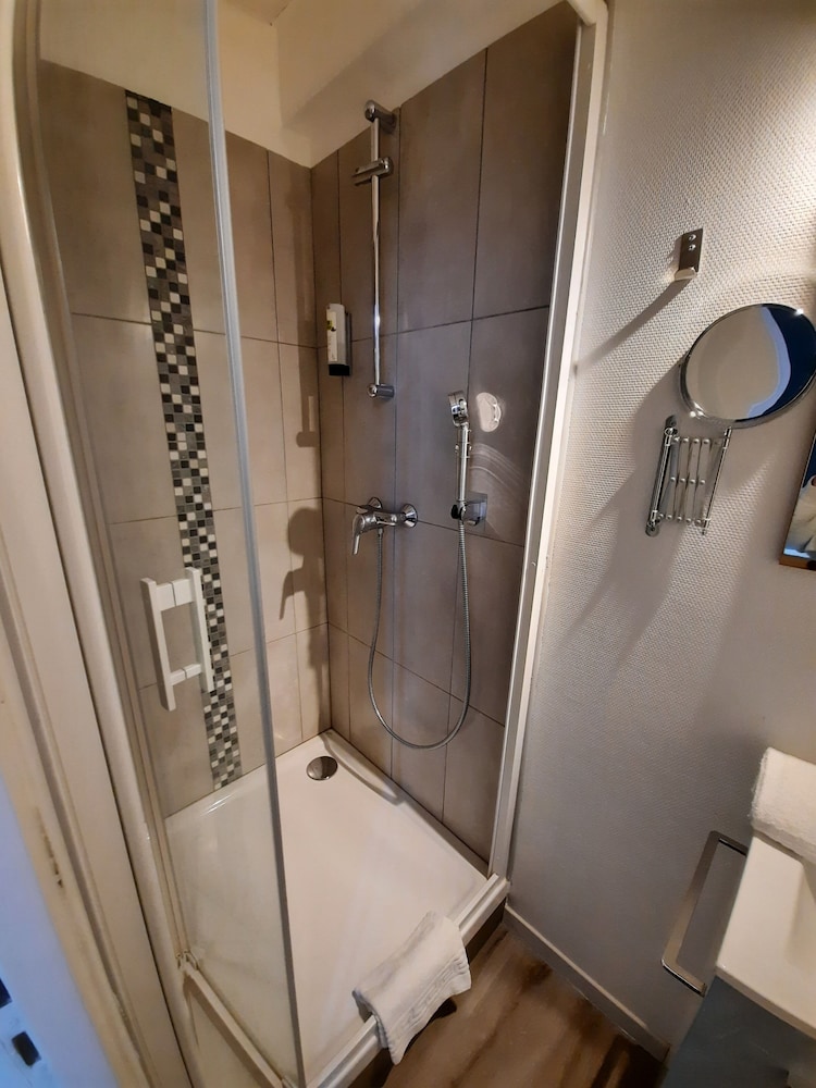 Comfort Suite, 1 Bedroom, Private Bathroom photo 3