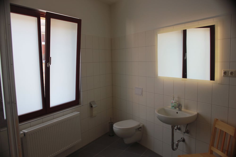 Standard Double Room, Private Bathroom - Photo 3