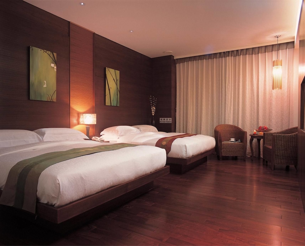 Deluxe Quadruple Room photo 2