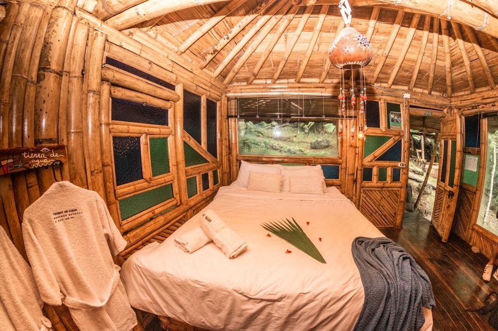 Superior Bungalow, 1 Queen Bed photo 1