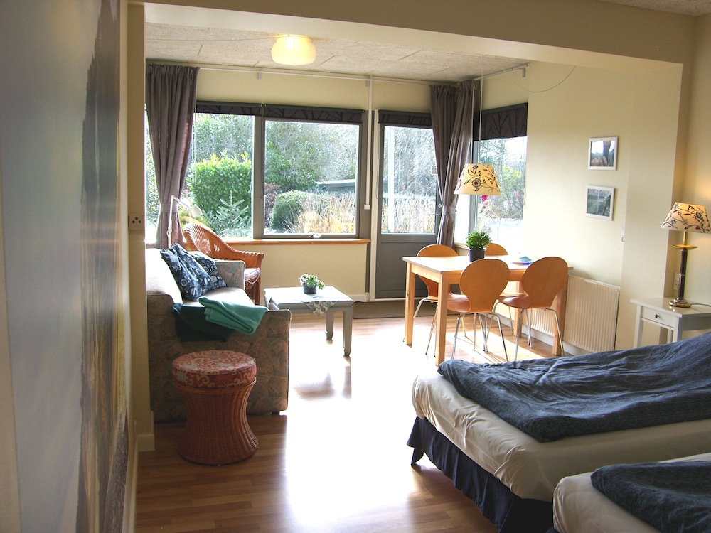 Family Room, Private Bathroom, Garden View photo 2