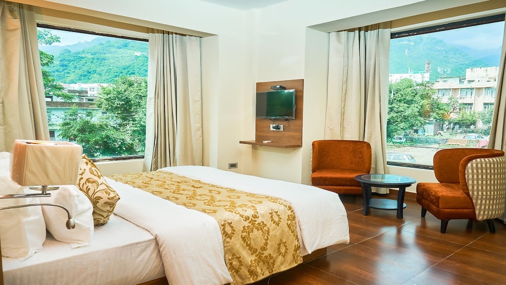 Family Room, 2 Bedrooms, Non Smoking, Mountain View