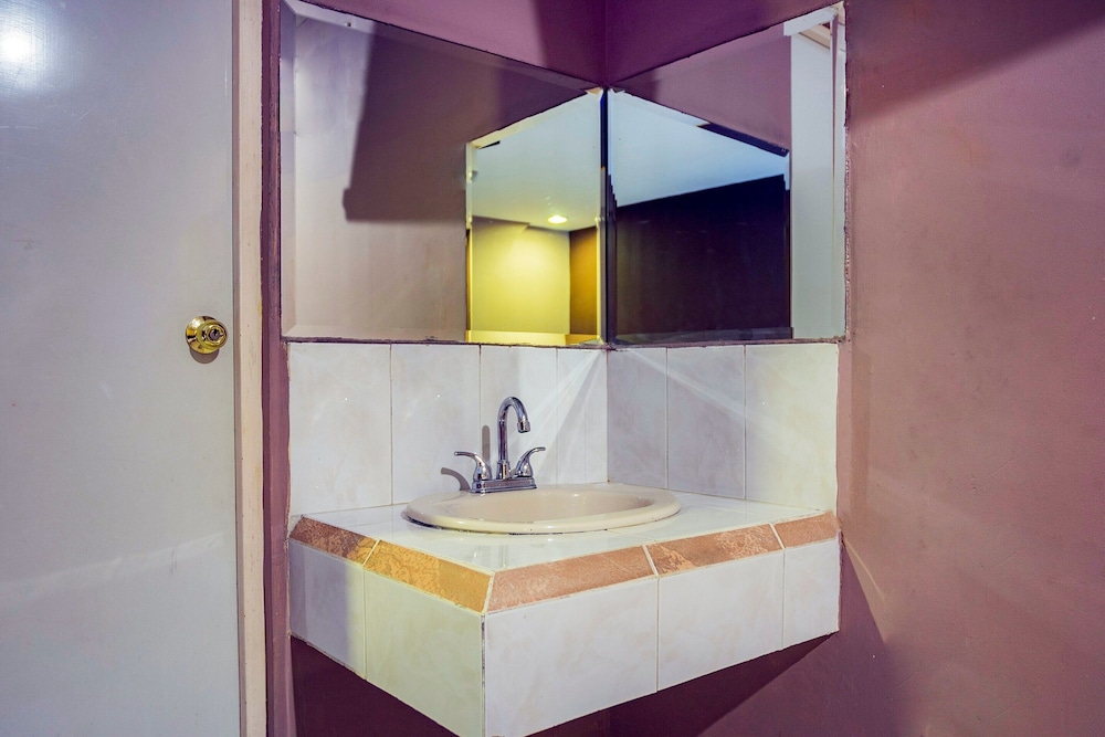 Standard Quadruple Room - Photo 3