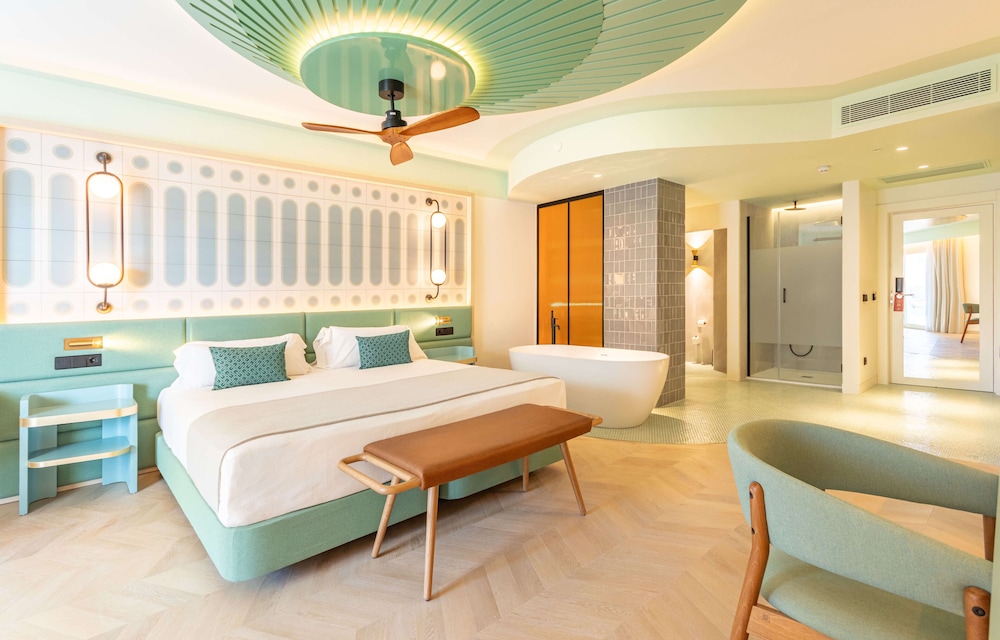 Junior Suite Deluxe Single Use photo 3