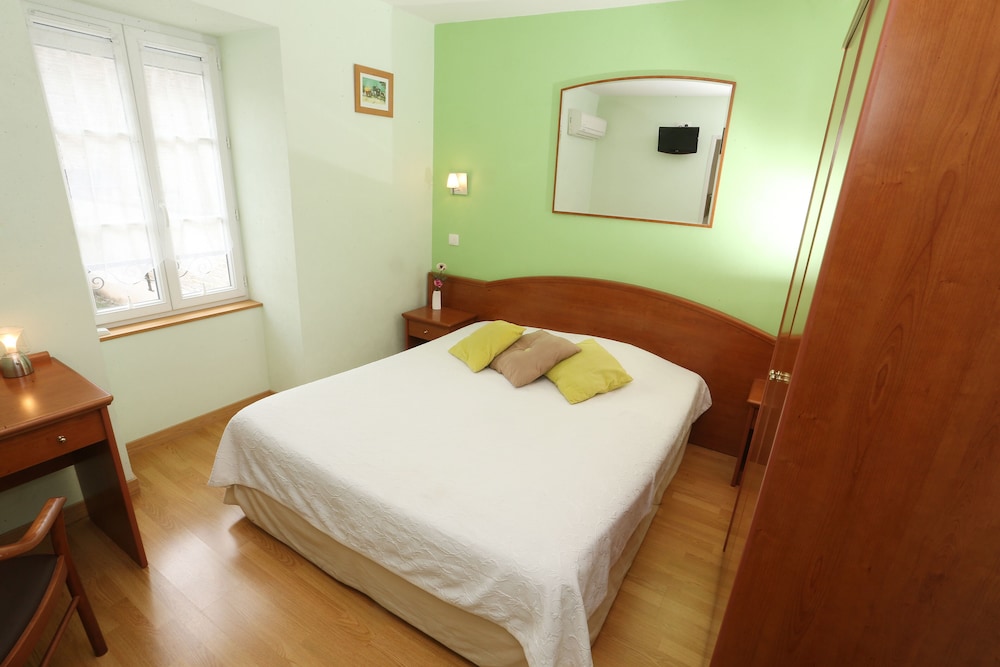 Classic Double Room - Photo 1