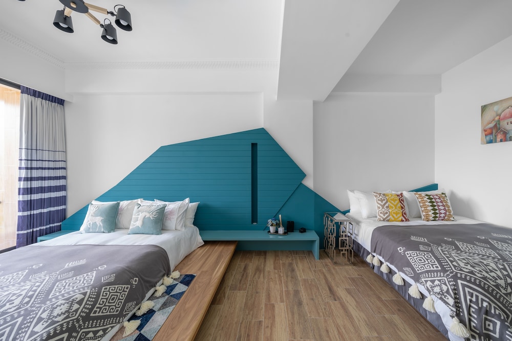 Quadruple Room, Balcony - Photo 2