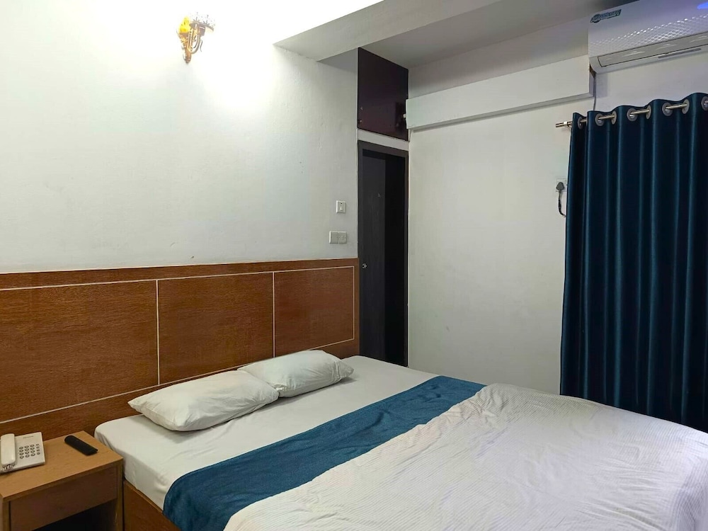 Deluxe Double Room, City View photo 1