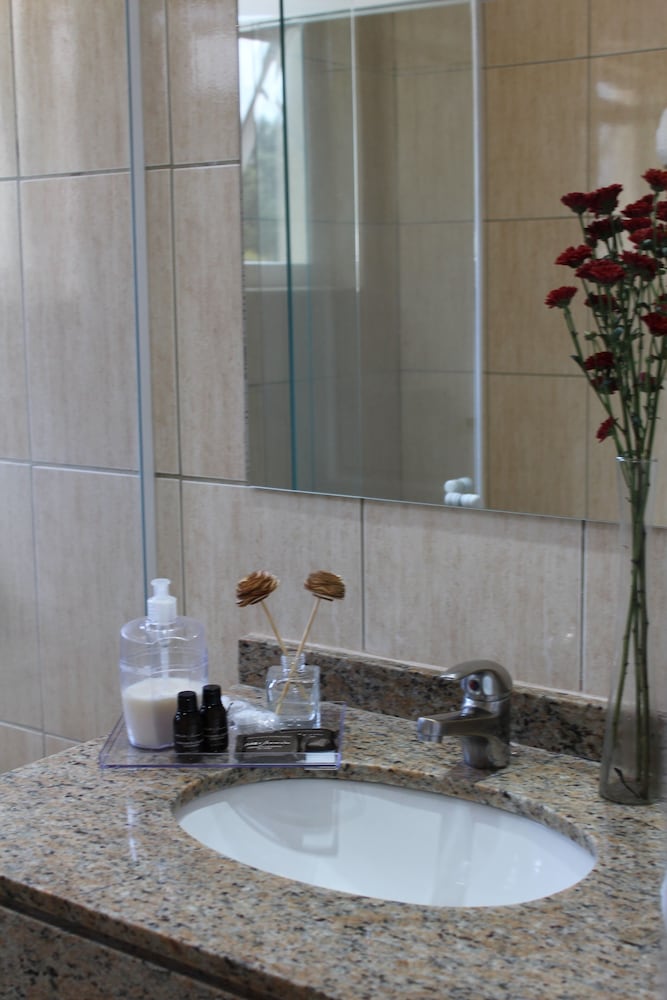 Premium Room - Photo 12