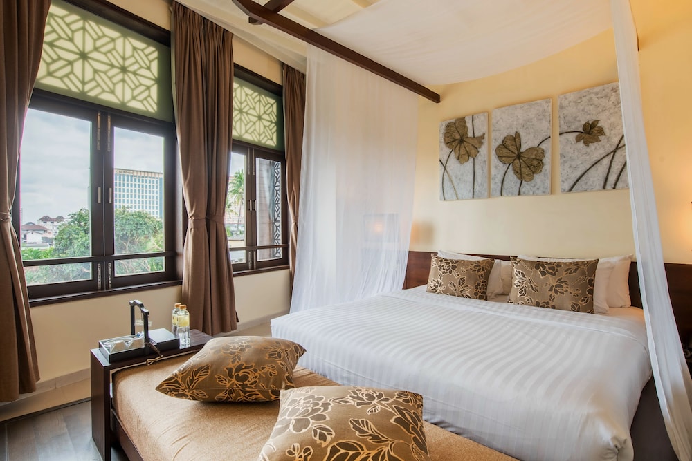 Deluxe Room Only