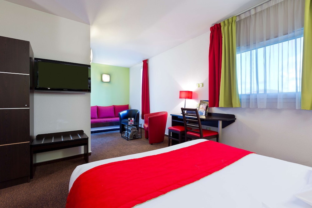 Standard Room, Multiple Beds photo 3