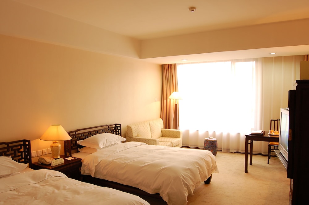 Deluxe Twin Room photo 2