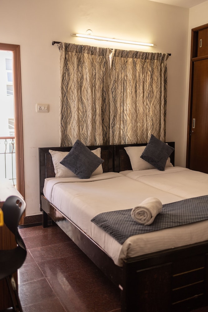 Standard Room - Photo 9