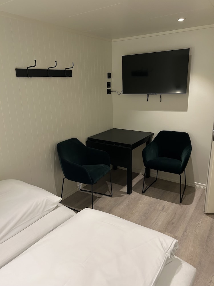 Economy Double or Twin Room photo 3