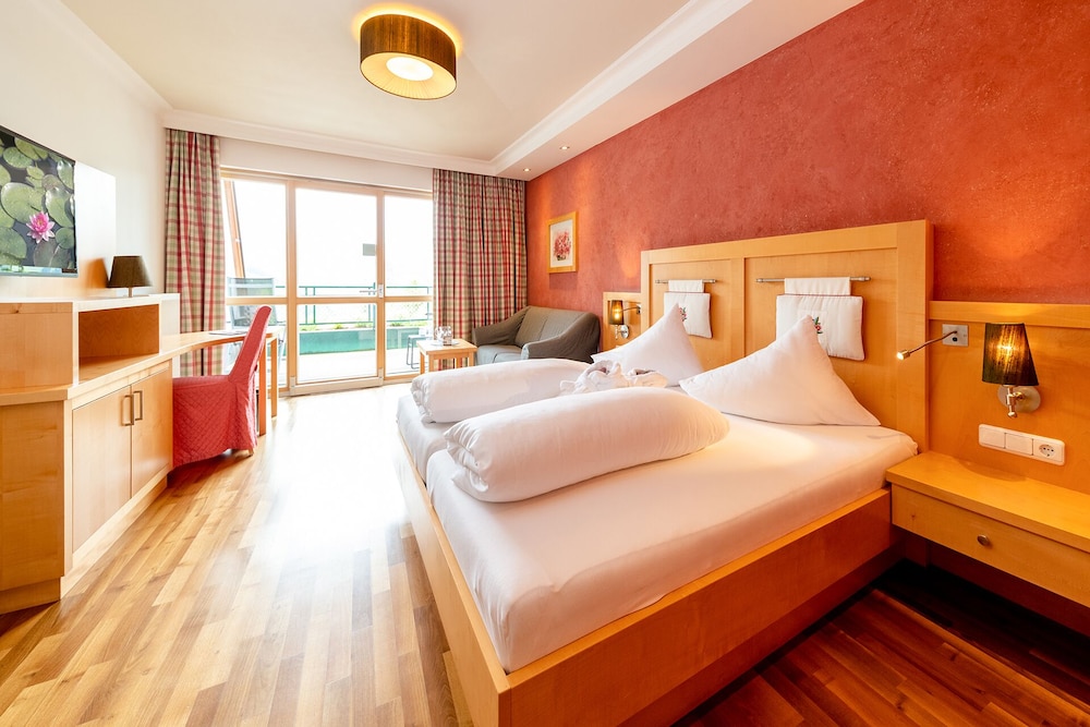 Deluxe Double Room photo 2