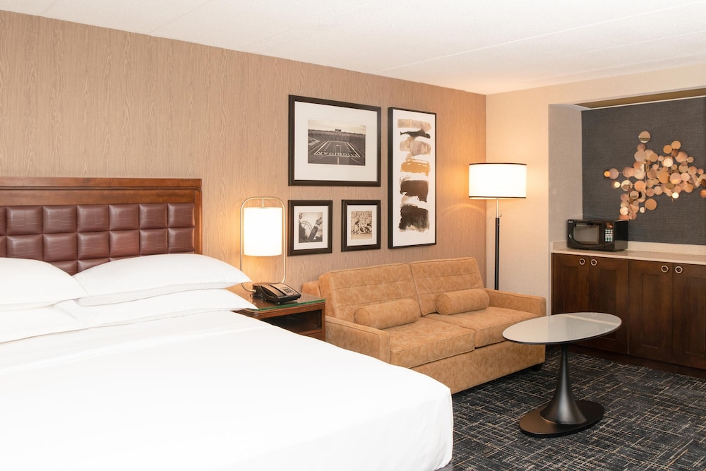 Junior Suite, 1 King Bed with Sofa bed - Photo 4