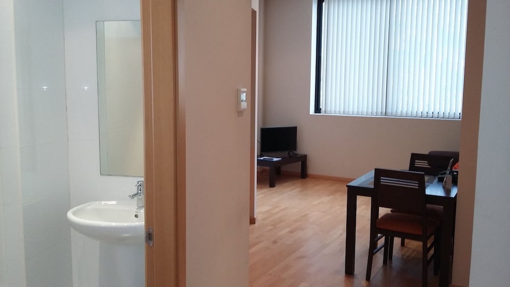 Duplex - Photo 20