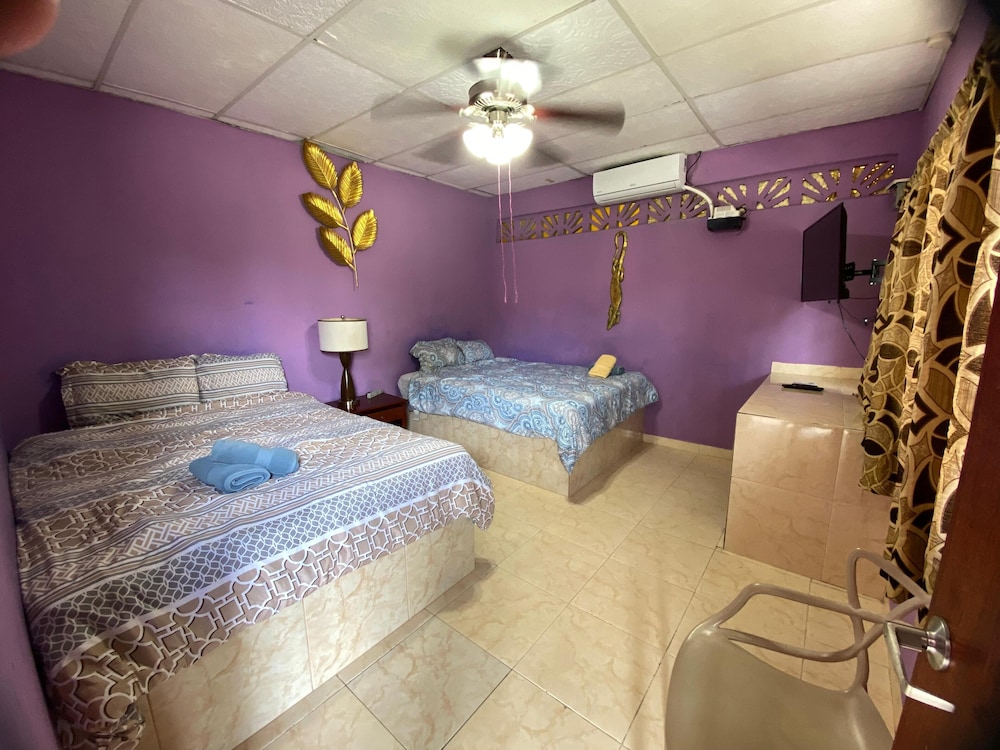 Family Room, 1 Bedroom photo 1