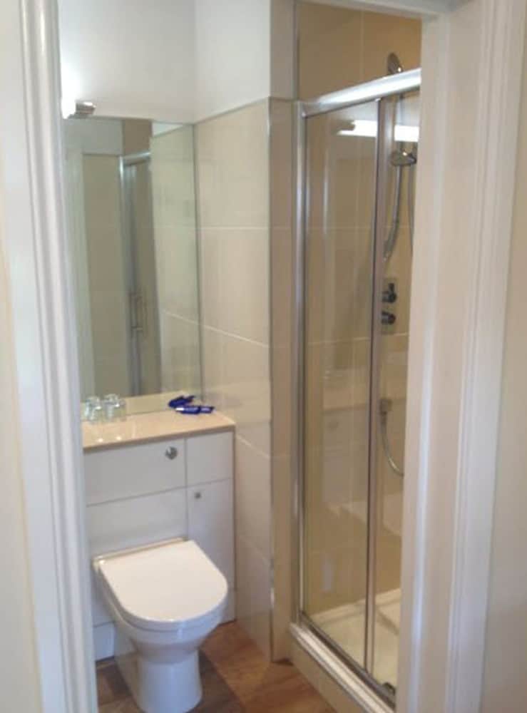 Double Room, Shared Bathroom (Hatton) photo 3