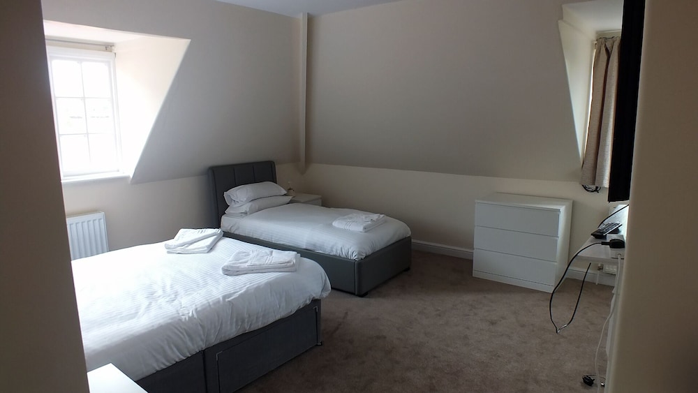 Triple Room, Ensuite photo 2