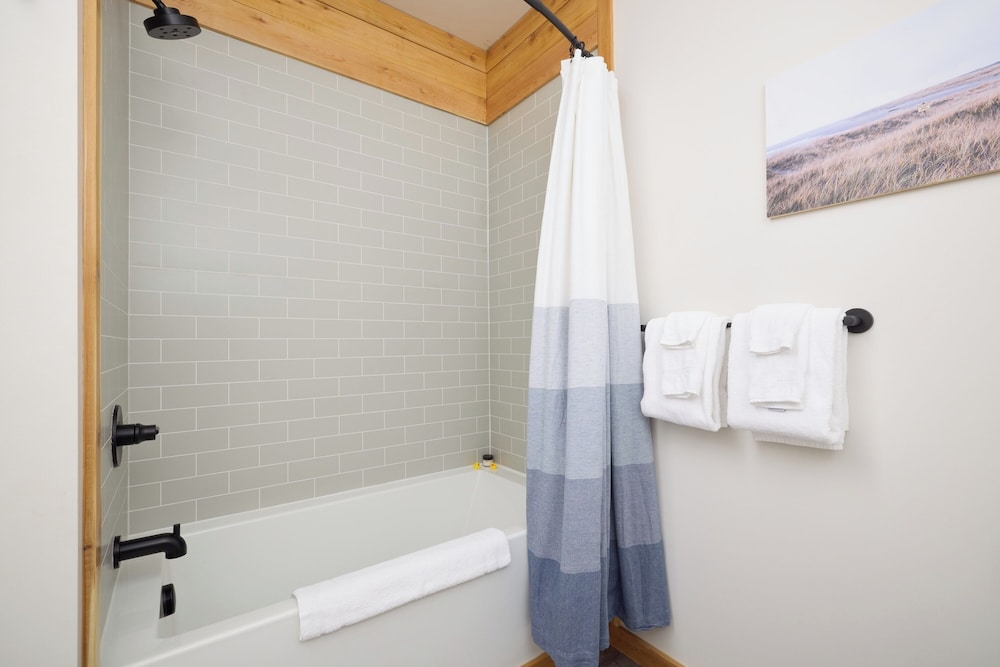 Deluxe Suite, 1 Bedroom, Kitchen photo 3