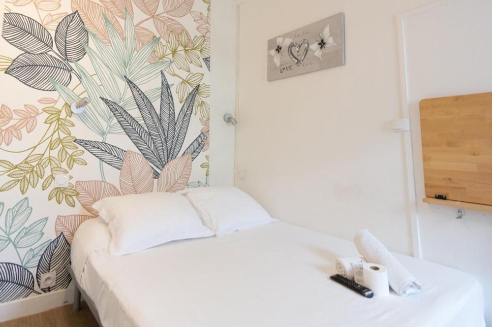 Basic Double Room photo 3