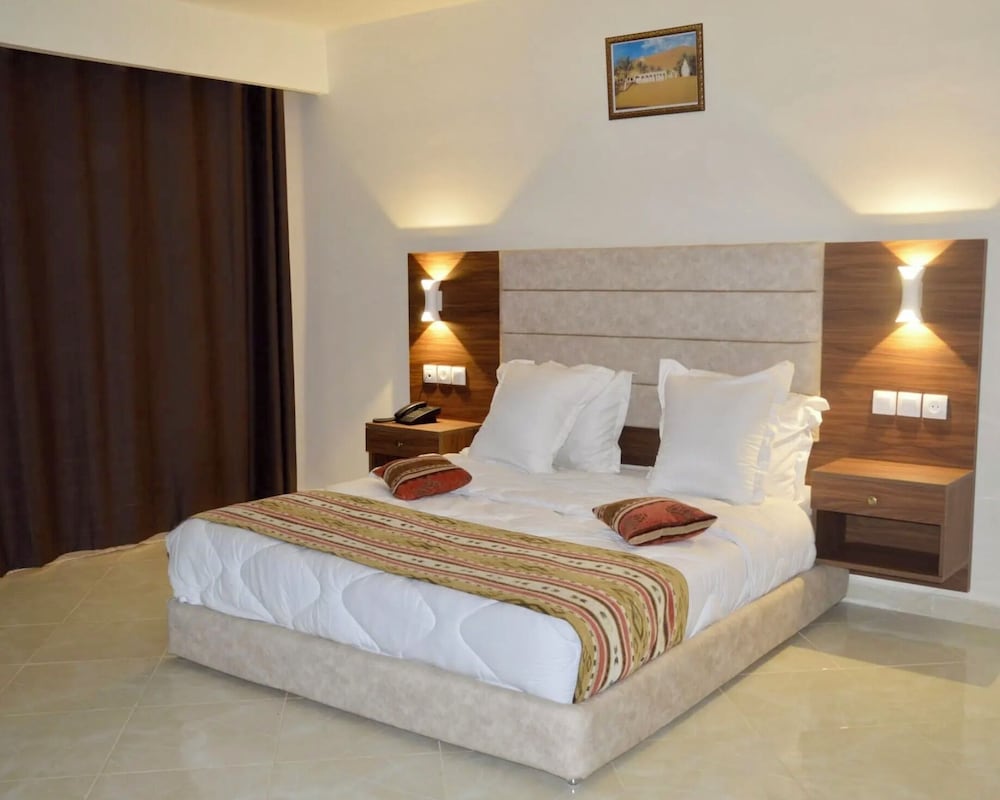 Standard Double or Twin Room photo 2