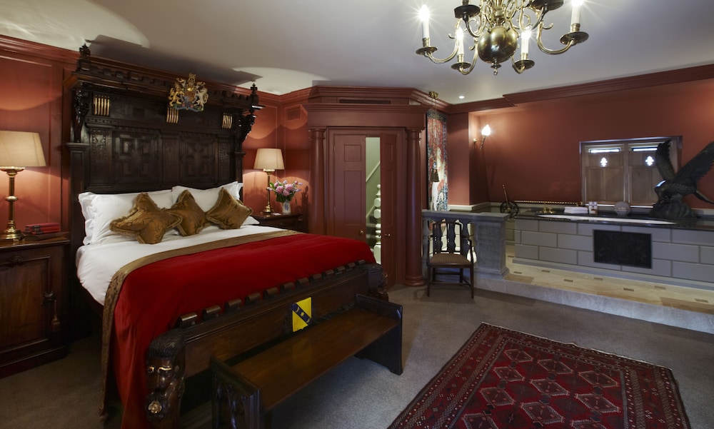 Suite, 1 King Bed