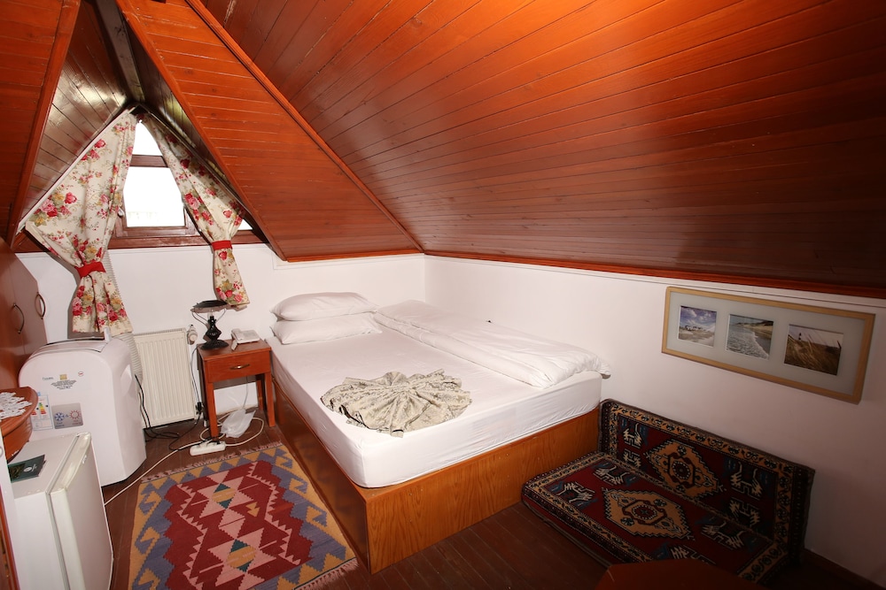Standard Room (Attic)