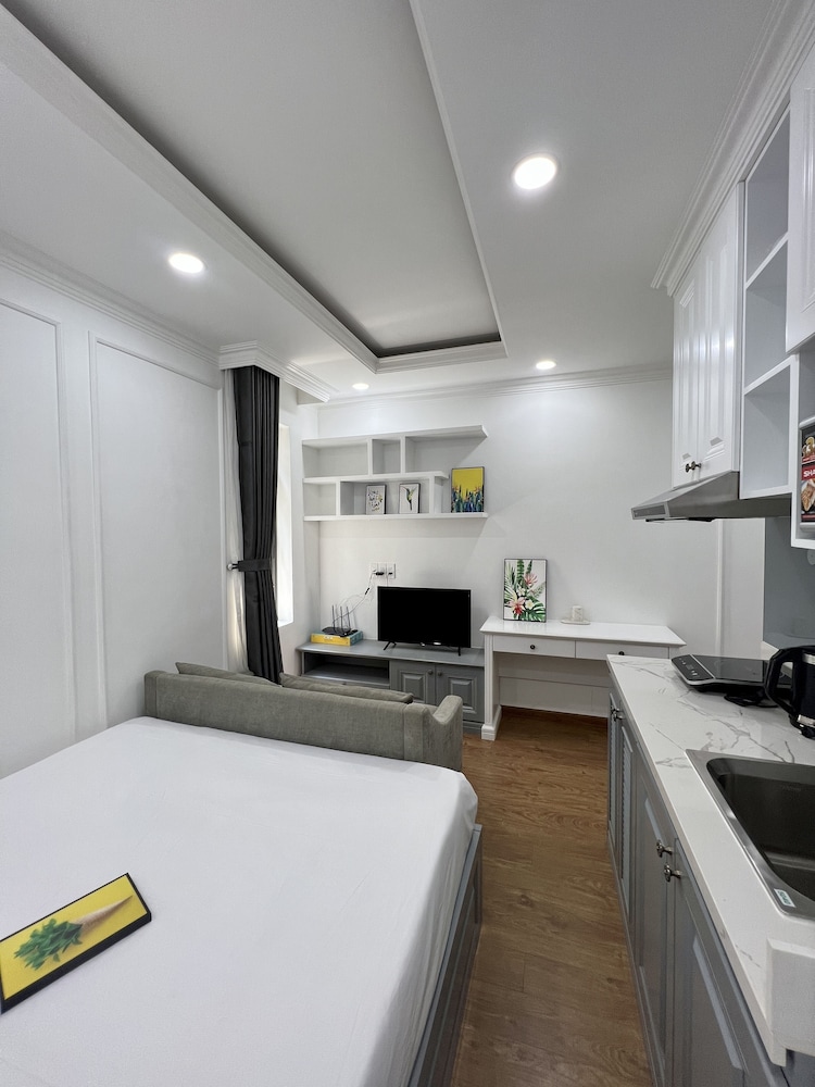 Basic Apartment