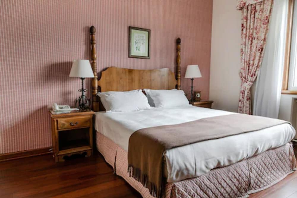 Standard Room, 1 Queen Bed