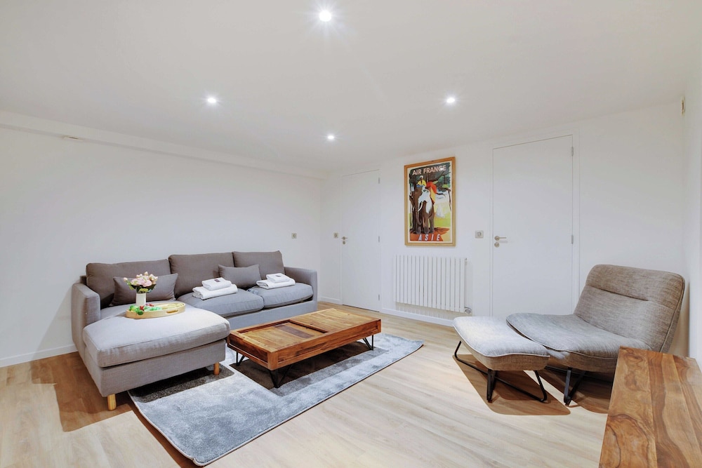 Apartment photo 3