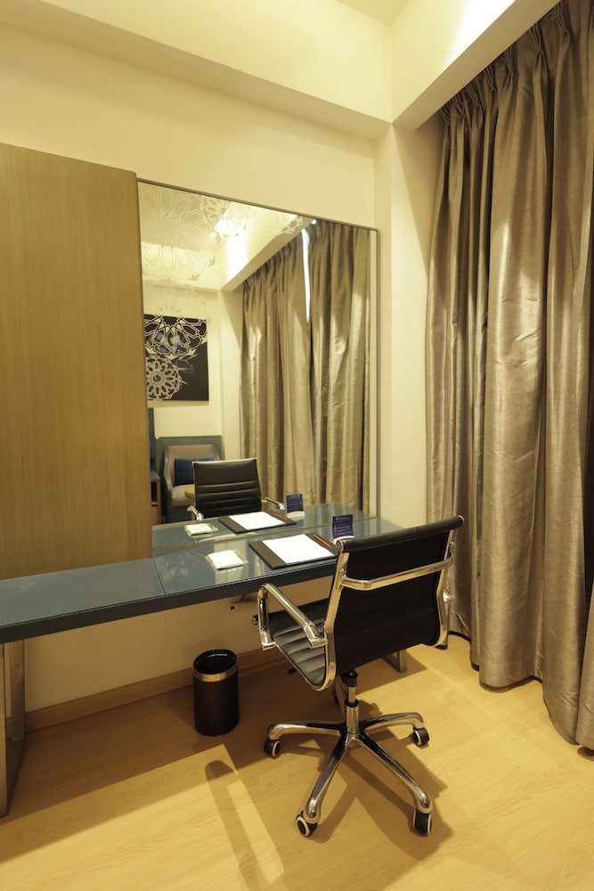 Room, 2 Twin Beds, Non Smoking - Photo 7