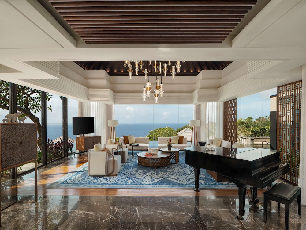 Uma Ocean Estate (Three Bedroom)