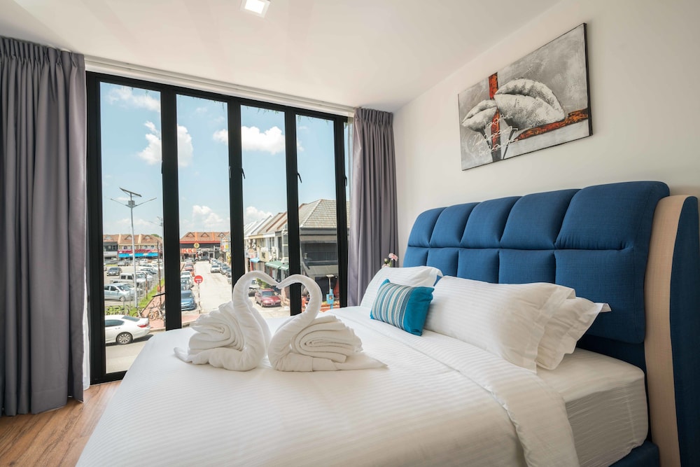 Family Suite, 2 Queen Beds, City View photo 2