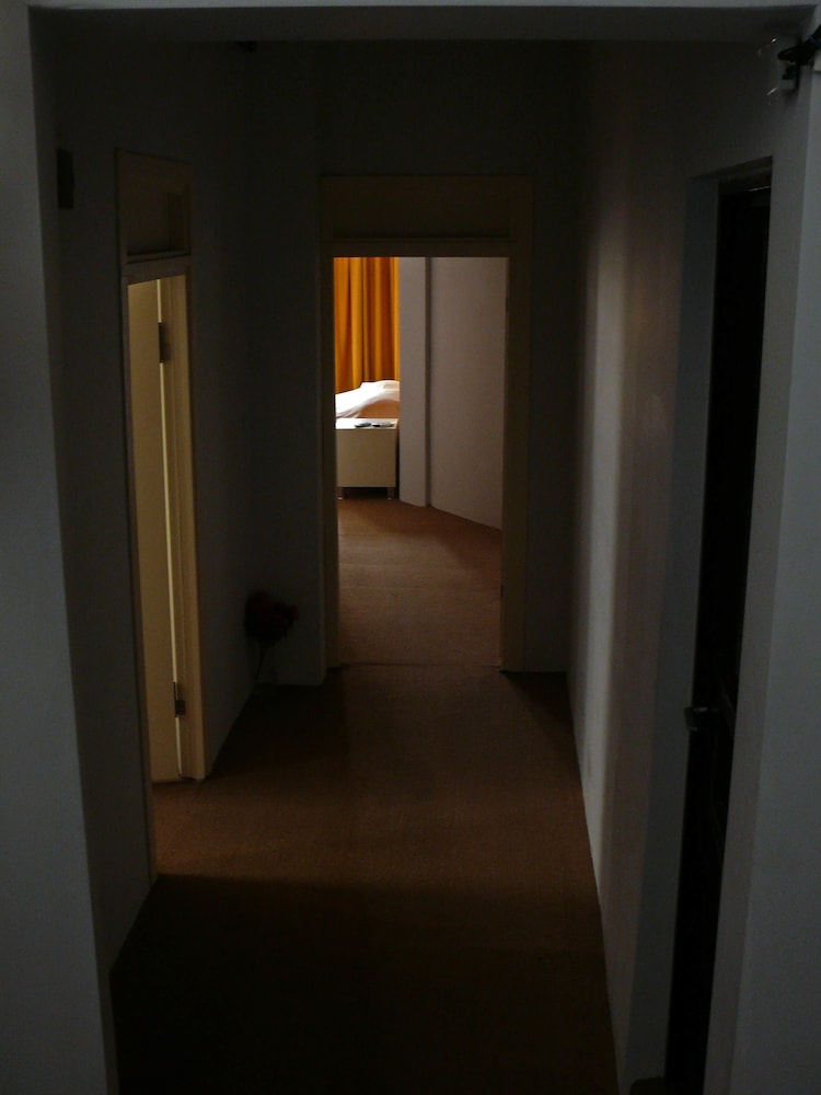 Apartment, 2 Bedrooms, Connecting Rooms photo 2