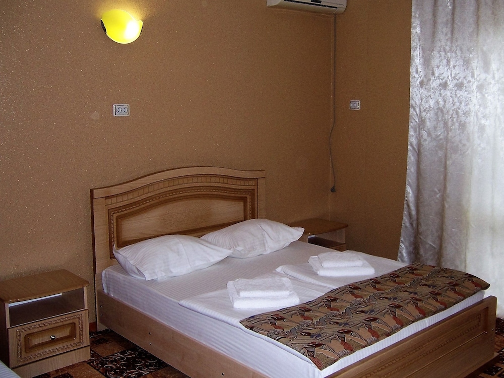 Standard Double or Twin Room (Air conditioning) photo 2