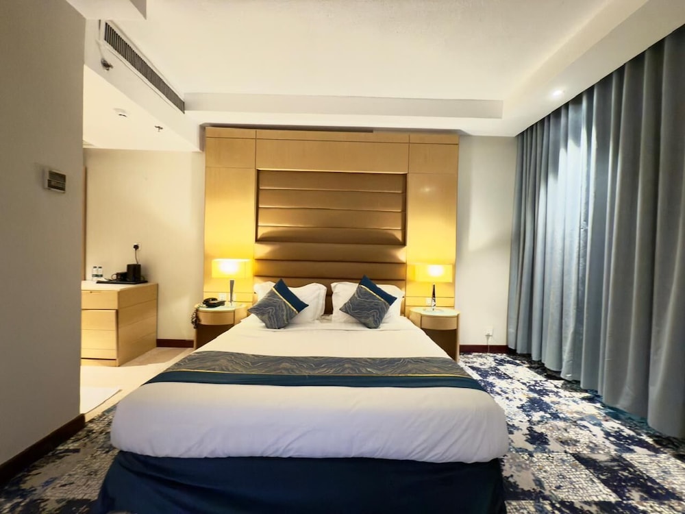 Presidential Suite, City View